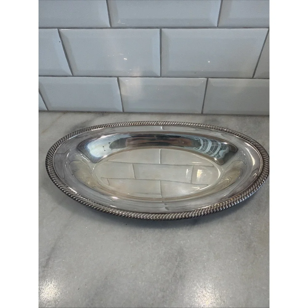 WM. Rogers 12x7 Silver Plate/Bread Dish ES052‎